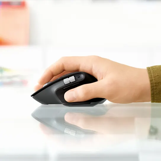 طراحی ارگونومیک فول‌سایز MX MASTER 3S برای راست‌دستان